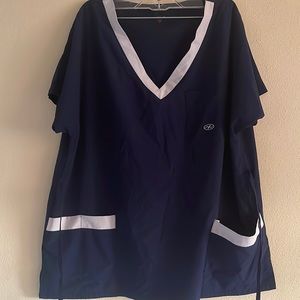New York laundry medic scrub top